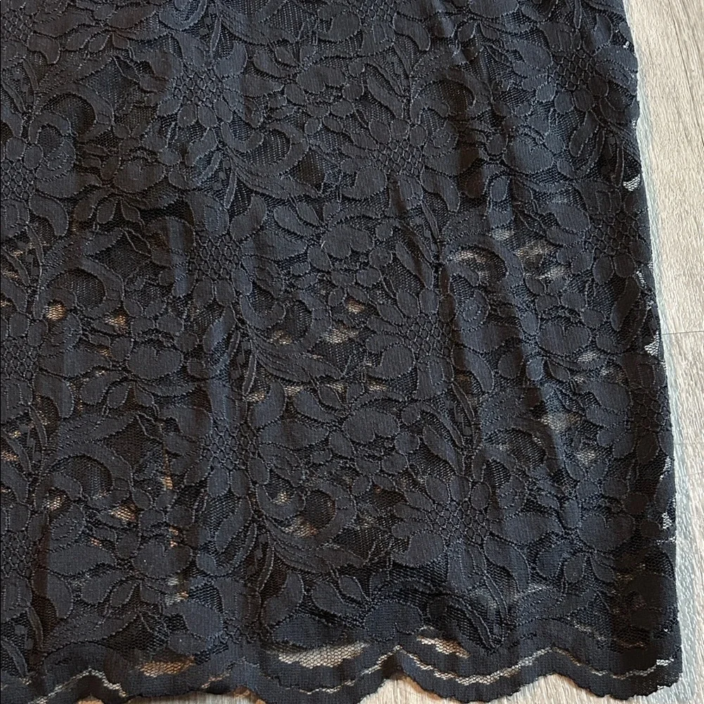 Torrid curvé Elegant Black Floral Lace Maxi Skirt. (Stretch) - Picture 2 of 9